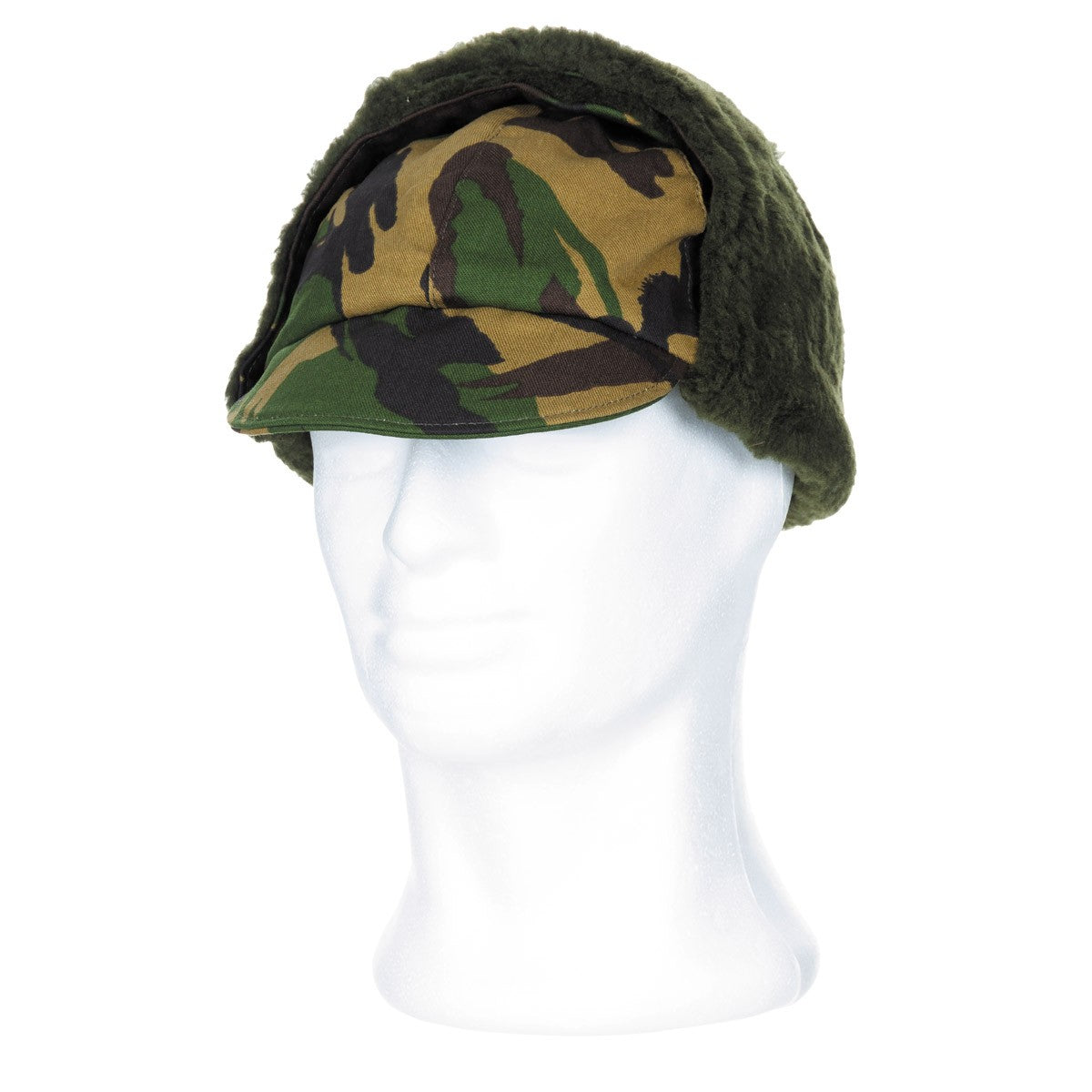 Зимна подплатена шапка DPM Camo с вдигнати наушници.