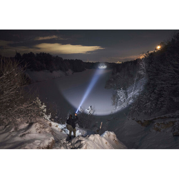 Мощен прожектор Armytek Barracuda Pro Max Magnet USB PCB White (Студена бяла светлина), 2800 lm, 1000 m