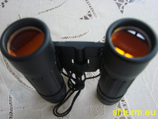 Бинокъл , любителски , 10х25 .
