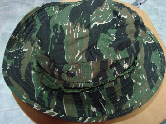 Шапка , модел'' US ARMY TIGER STRIPE CAMO JUNGLE '' (RIP-STOP) .