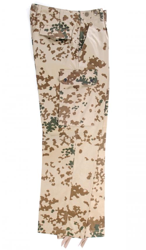 Оригинален панталон от немската армия , ''  3-COLOURS TROPICAL CAMO '' , размери от 58 до 64