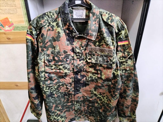 Оригинална риза  ''  FLECKTARN '' от немската армия , военен резерв