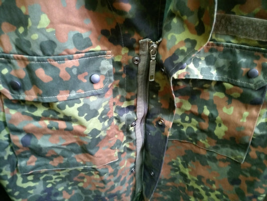 Оригинална риза  ''  FLECKTARN '' от немската армия , военен резерв
