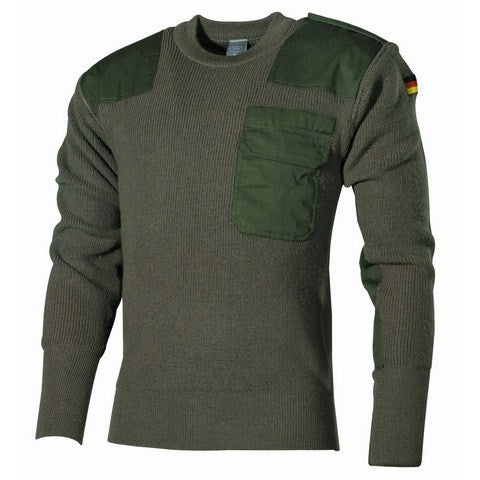 Класически немски BW пуловер , цвят '' OD green''.