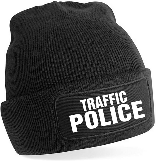 Плътна черна зимна шапка Traffic Police с фосфоресцираща щампа светеща в тъмното, код SZ3059 – изглед отпред.