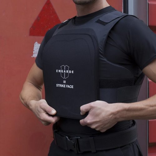 Бронеплоча '' Engarde TUFF PRO HD HARD ARMOR'' , ниво III+ ICW