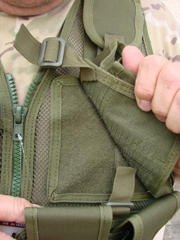 Тактическа жилетка  "USMC" в комплект с колан и кобур