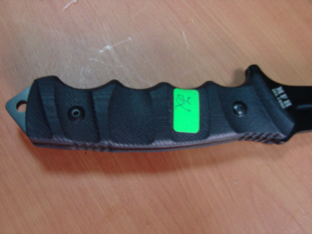 Томаховка   , модел  "Comox", G10-handle,''с полиестерна кания .