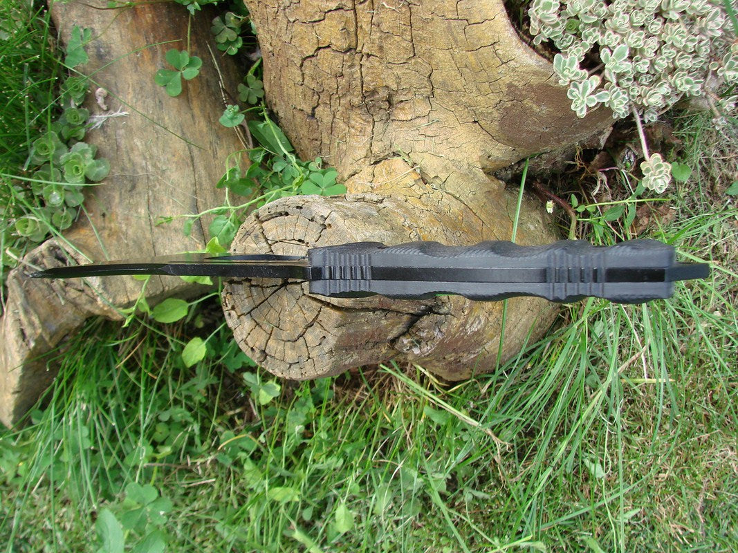 Томаховка   , модел  "Comox", G10-handle,''с полиестерна кания .