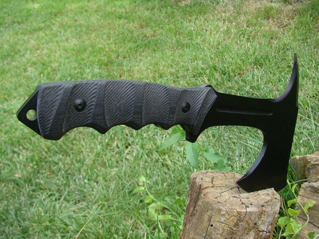 Томаховка   , модел  "Comox", G10-handle,''с полиестерна кания .