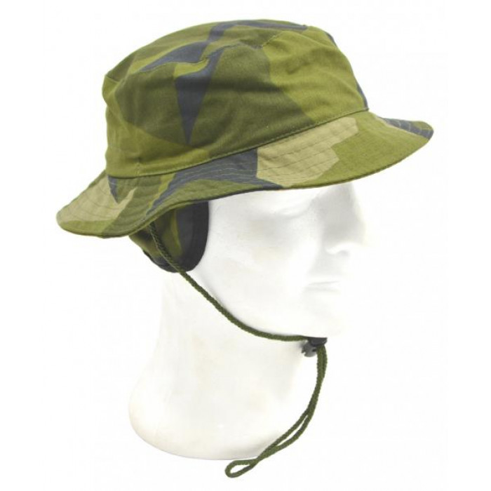 Шапка с мека периферия '' M90 CAMO '' с протектори за уши
