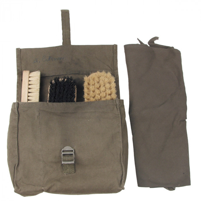 Автентичен немски военен комплект четки за обувки с брезентова чанта