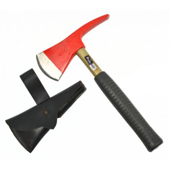 Немска пожарникарска малка брадва с кожен калъф