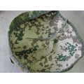 Калъф за каска от немската армия '' 5-COLOUR FLECKTARN CAMO'' двулицев  , ползван .